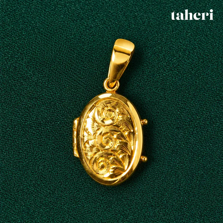 Ali Red and Green Enamel Taweez by TAHERI, view 2