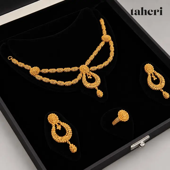 Beaded Chandbali Set by TAHERI