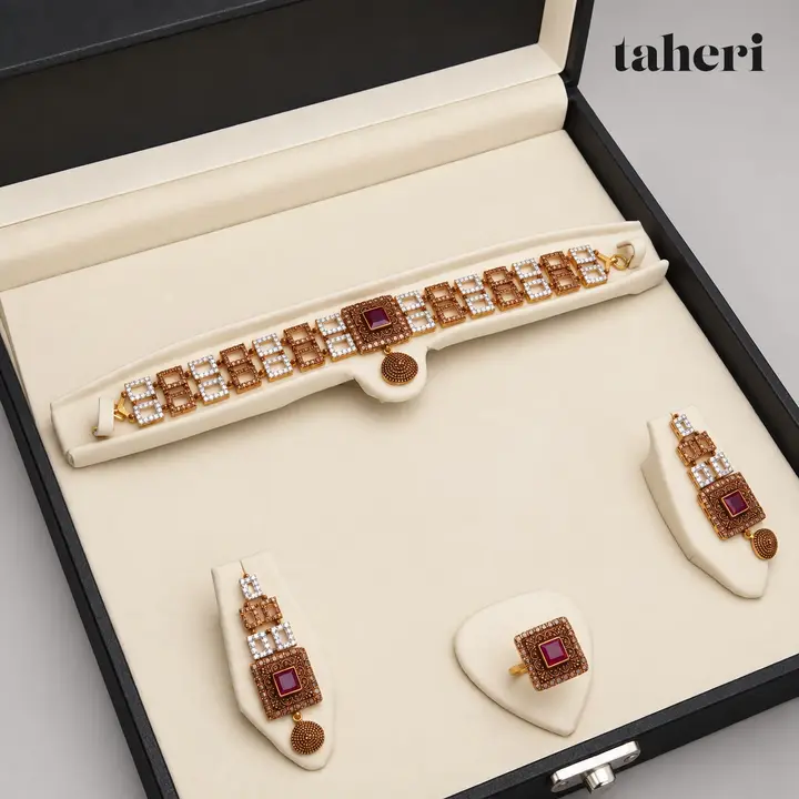 Ruby Square Link Choker Set by TAHERI