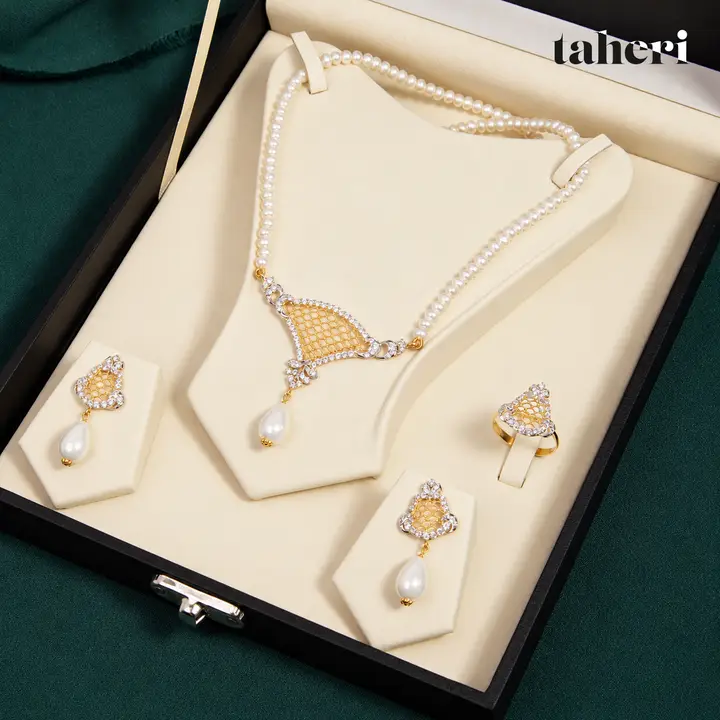 Lattice Fan String Set by TAHERI