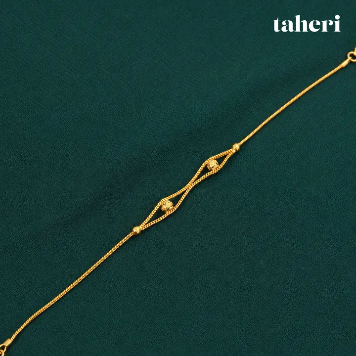 Open Loop Bead Bracelet by TAHERI
