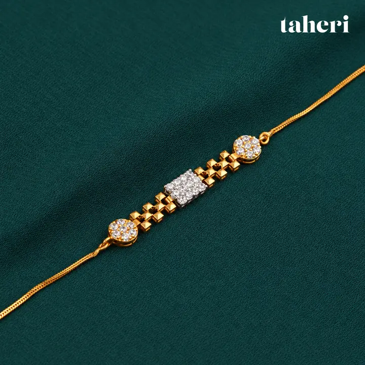 Pavé Plaque Link Bracelet by TAHERI