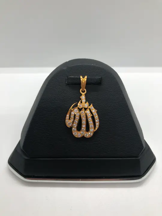 21k Yellow Gold Locket with Cubic Zirconia design 32 by TAHERI