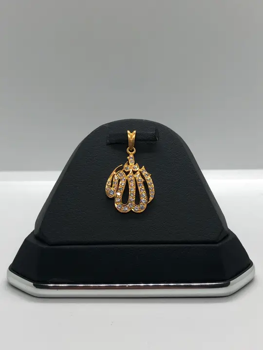 21k Yellow Gold Locket with Cubic Zirconia design 35 by TAHERI