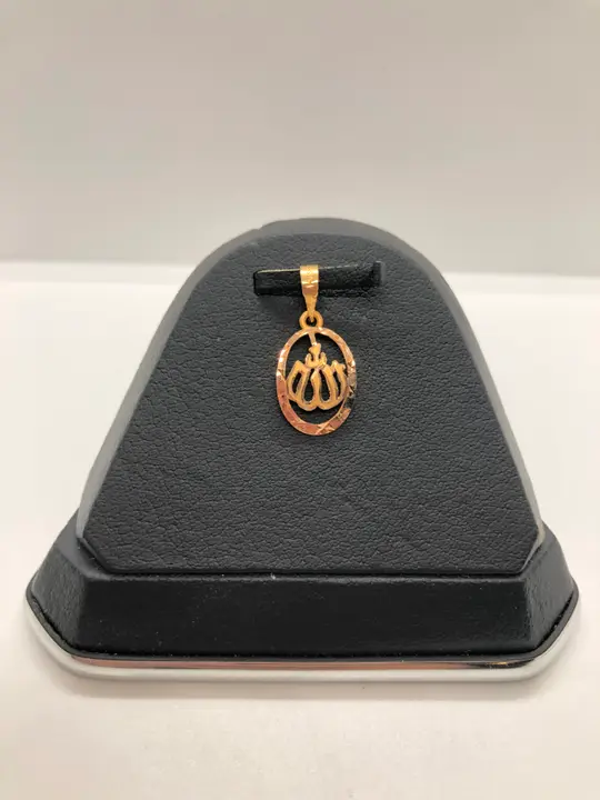 21k Yellow Gold Locket design 96 by TAHERI