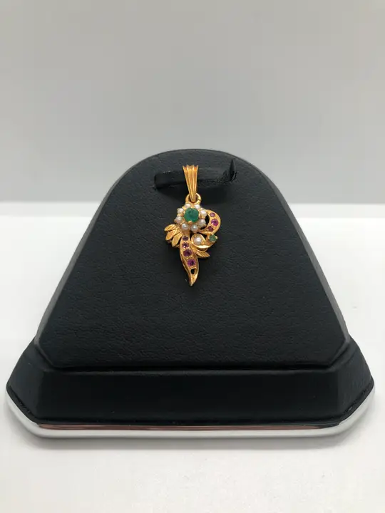 21k Yellow Gold Locket with Emerald design 186 by TAHERI