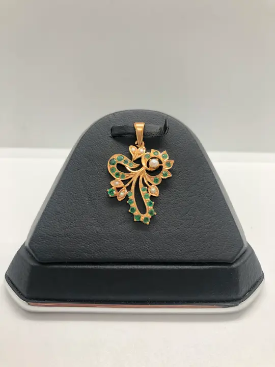 21k Yellow Gold Locket with Emerald design 195 by TAHERI