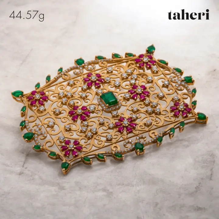 21k Yellow Gold Takhti with Emerald design 32 by TAHERI