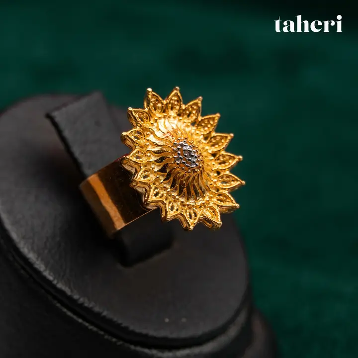 Two-Tone Band design 135 by TAHERI