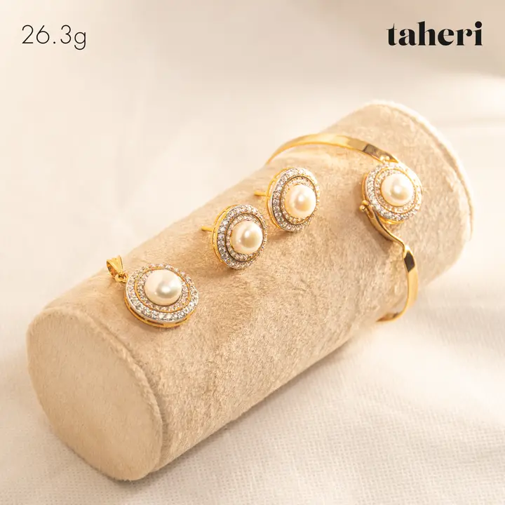 21k Yellow Gold Locket Set With Bangle with Pearl design 1 by TAHERI