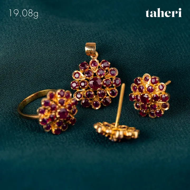 21k Yellow Gold Locket sets without Bangle with Ruby design 27 by TAHERI