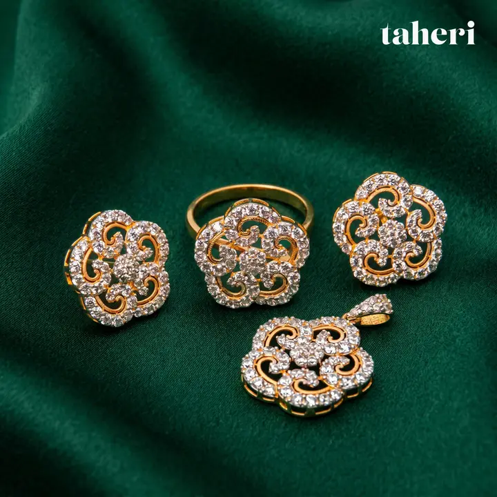 Yellow Gold Locket sets without Bangle with Cubic Zirconia design 118 by TAHERI