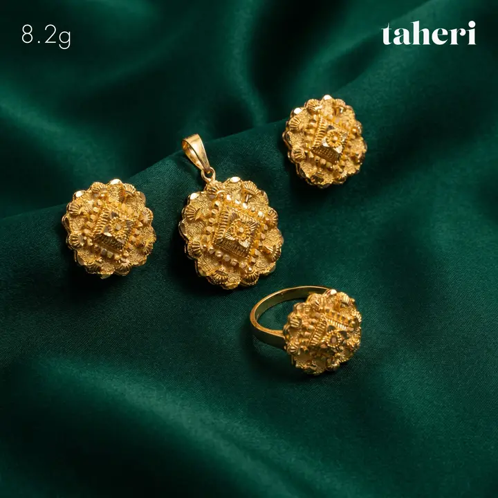 Yellow Gold Locket sets without Bangle design 121 by TAHERI