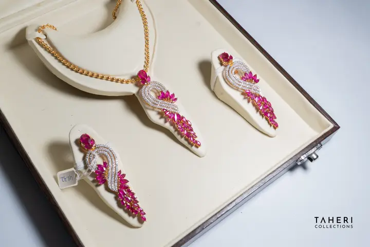 Two-Tone Stone Set design 107 by TAHERI