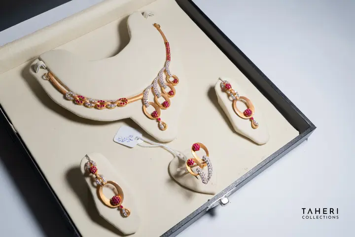 Two-Tone Stone Set design 108 by TAHERI