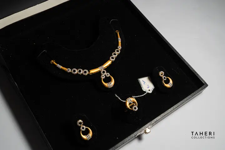 Two-Tone Stone Set design 120 by TAHERI