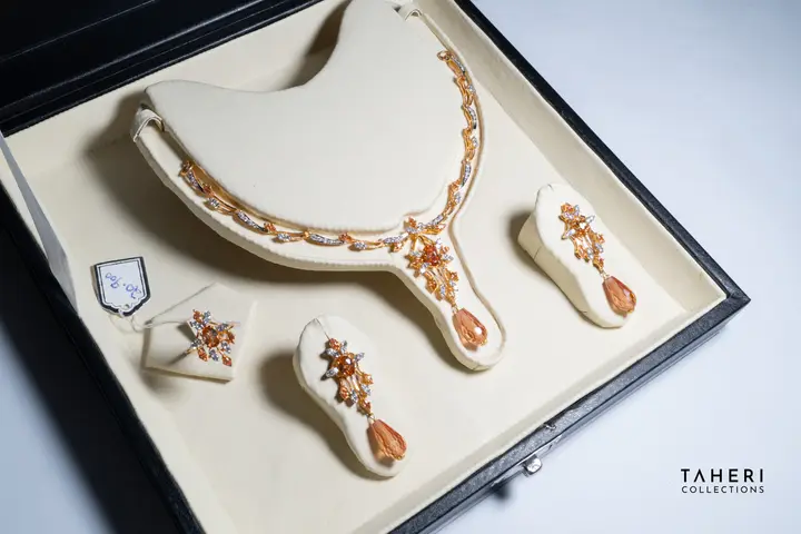 Two-Tone Stone Set design 128 by TAHERI