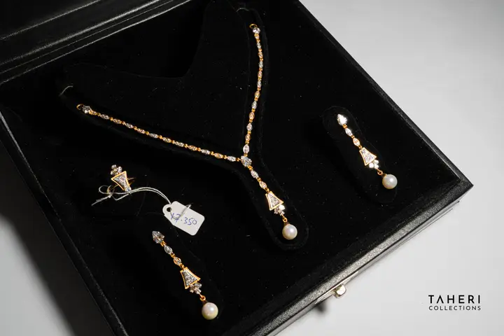 Two-Tone Stone Set design 135 by TAHERI