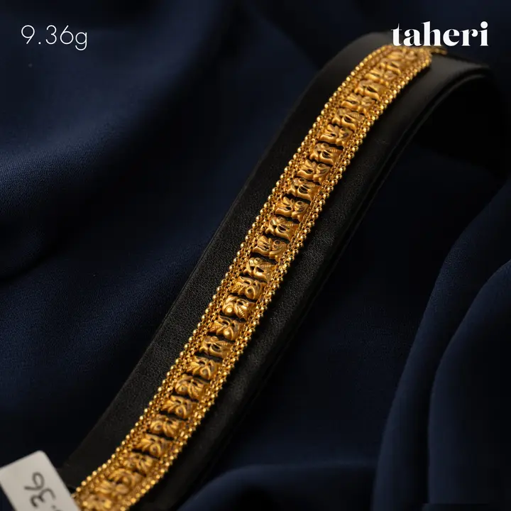 Yellow Gold Bracelet design 50 by TAHERI