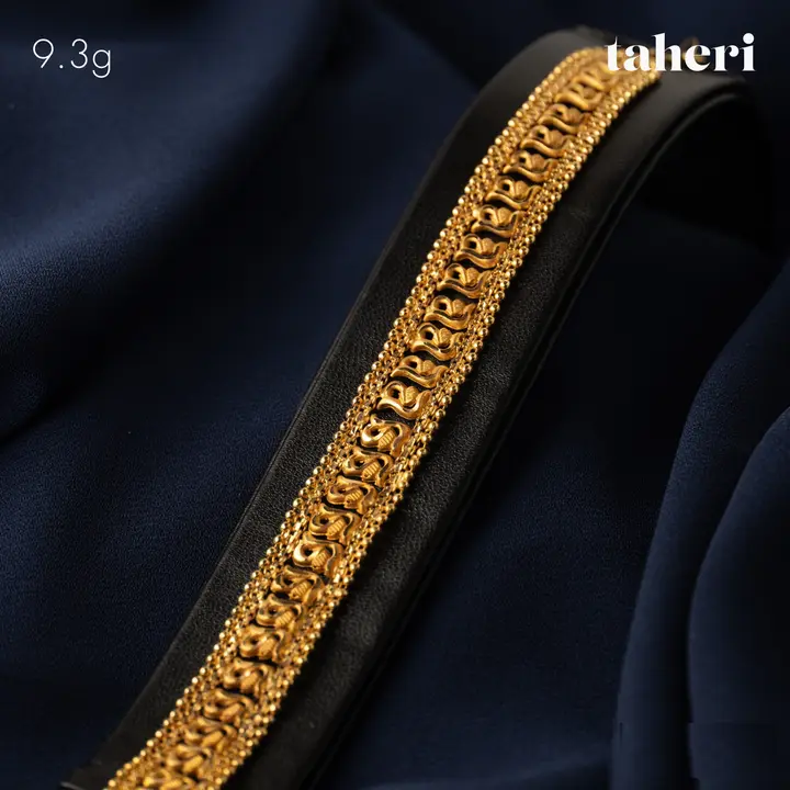 Yellow Gold Bracelet design 51 by TAHERI