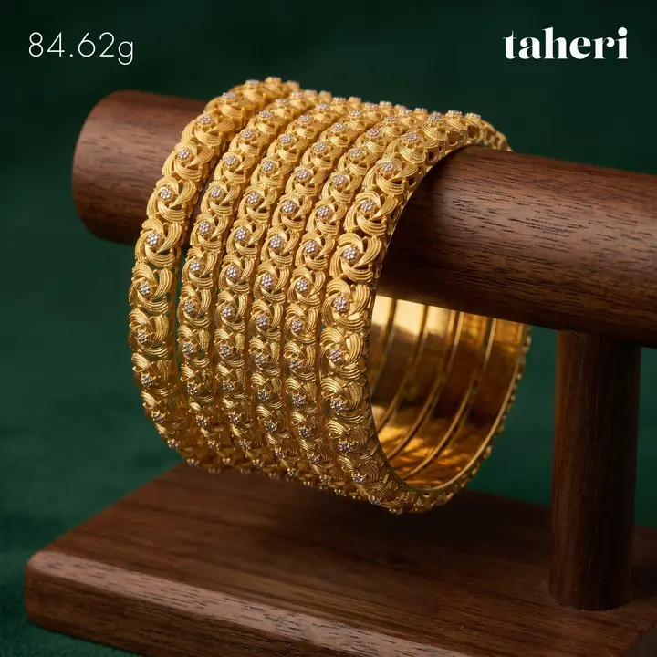 21k Yellow Gold Bangle design 42 by TAHERI