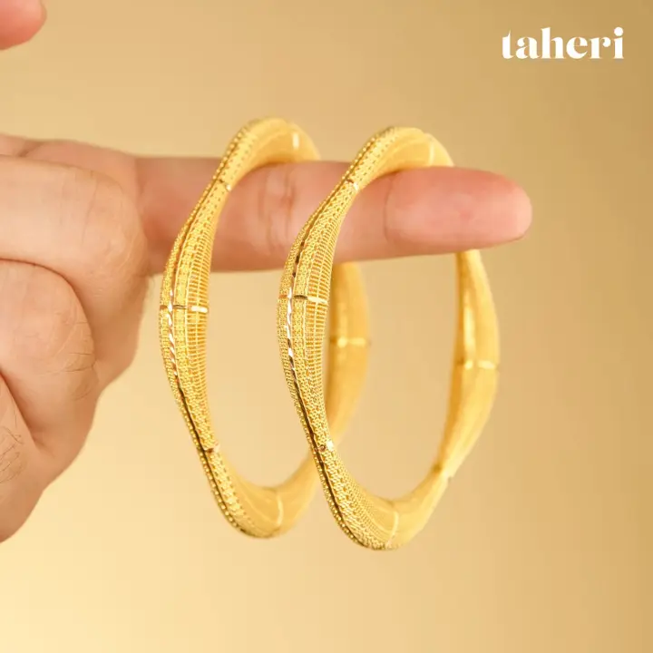 21k Yellow Gold Kara design 17 by TAHERI